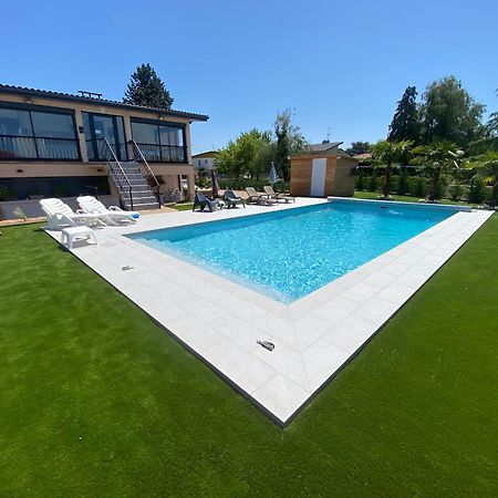 Studio Chez L'Habitant Avec Piscine Commune Grieges Luaran gambar